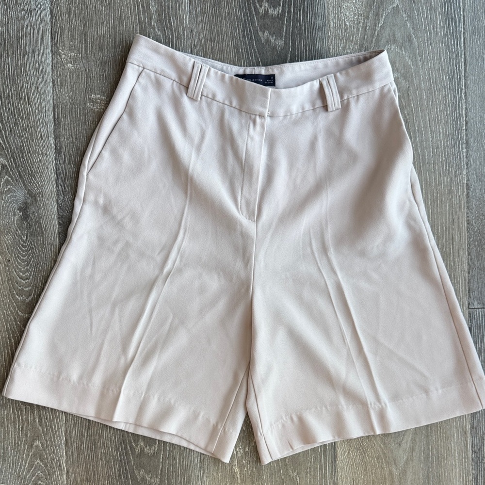 Elegant Women's Cream Bermuda Shorts Made in Sri Lanka AS0256